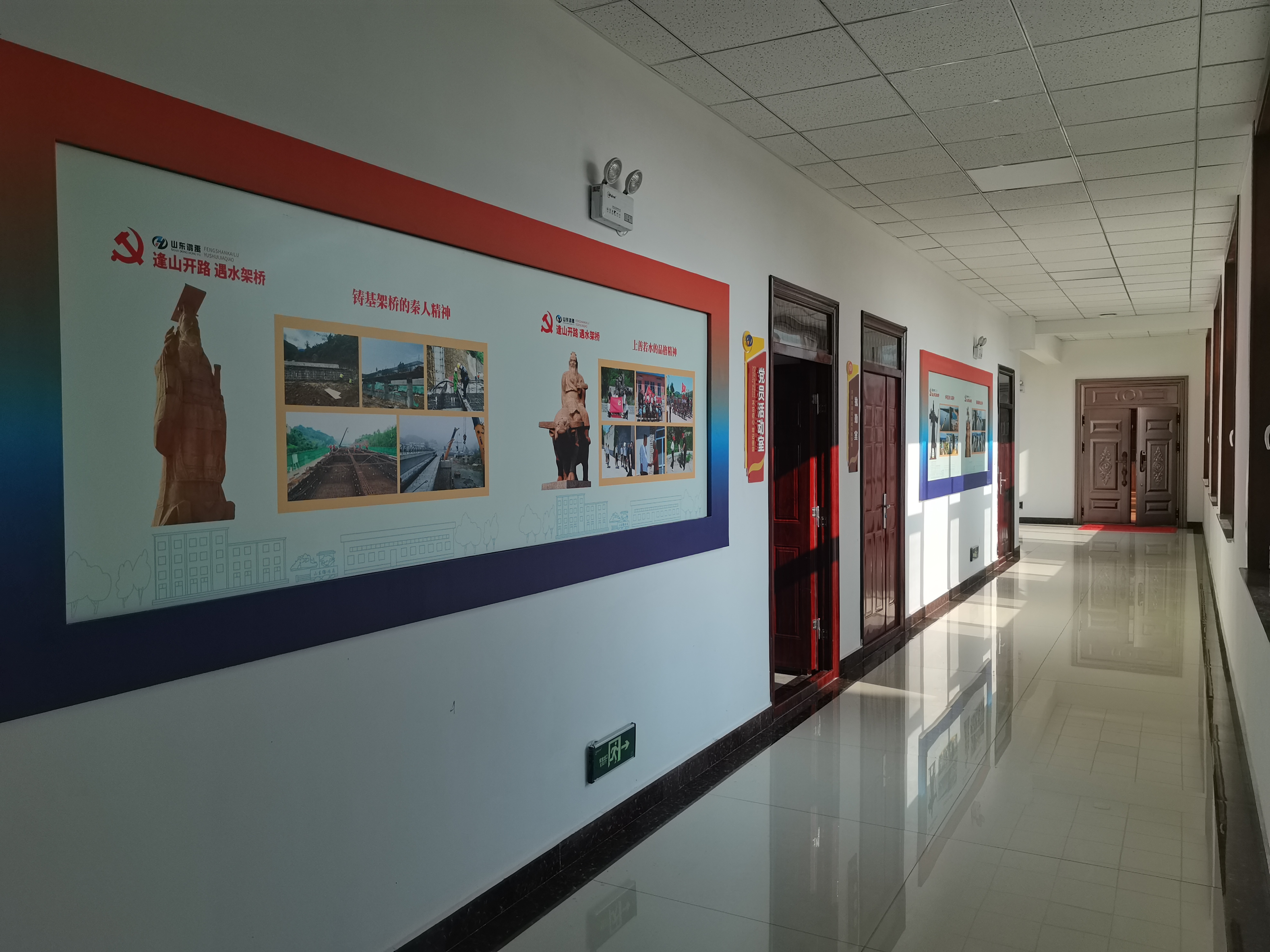 �k��������